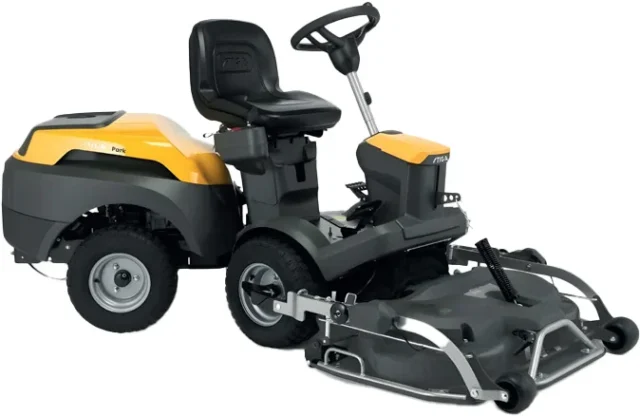 Autoportée à Coupe Frontale Thermique STIGA Park 500 WX 4WD