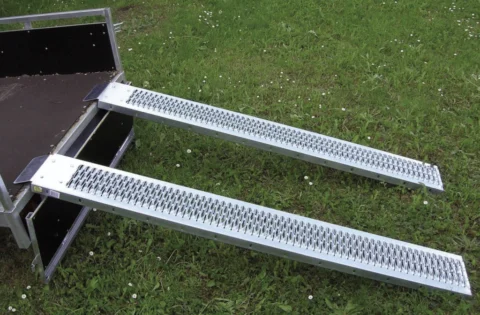 Rampe de chargement TRAILERS EQUIPMENT 1FK6739