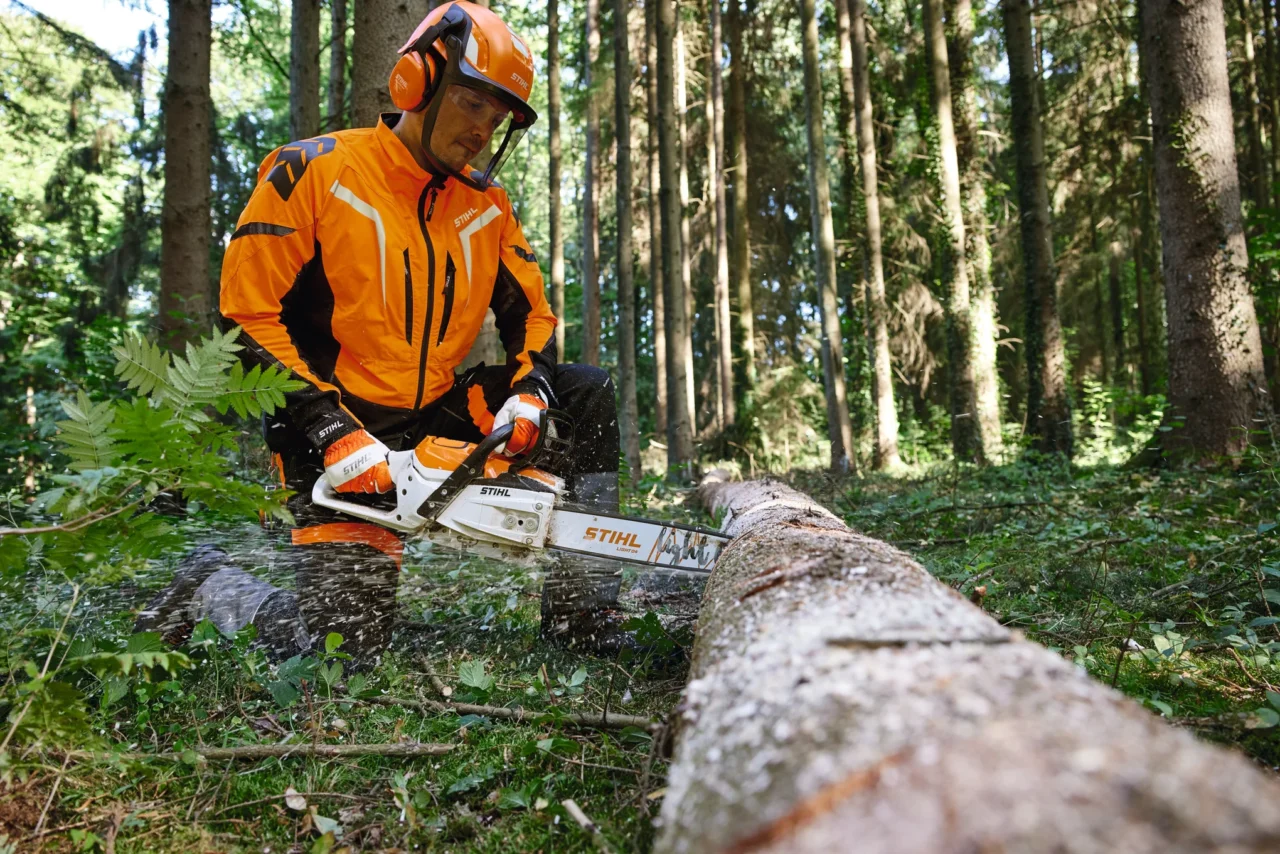 STIHL Casque ADVANCE X-Vent - en situation