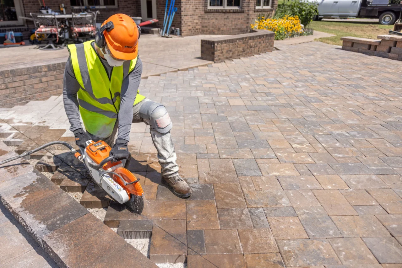 STIHL Découpeuses à disque TSA 300 sans batterie ni chargeur - en situation