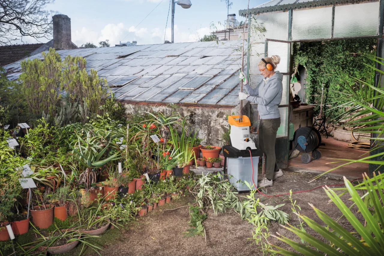 STIHL GHE 135 L Broyeur - en situation