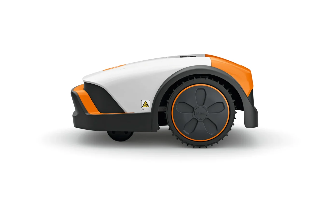 STIHL iMOW® 4 iMOW®, le partenaire d’un jardin impeccable - photo produit