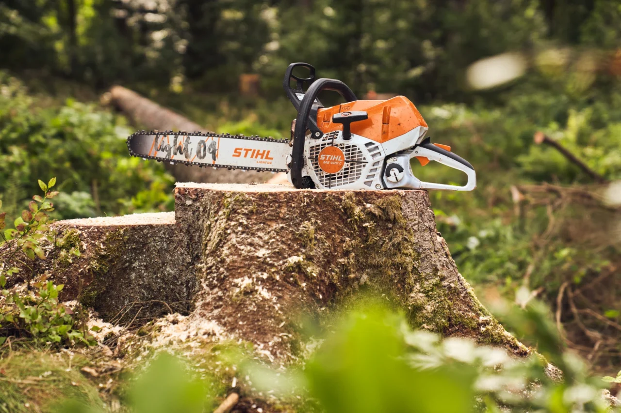 STIHL MS 400 C-M, Guide S 55cm – 3/8″ (36 RS) – Guide S 55cm – 3/8″ (36 RS) - en situation