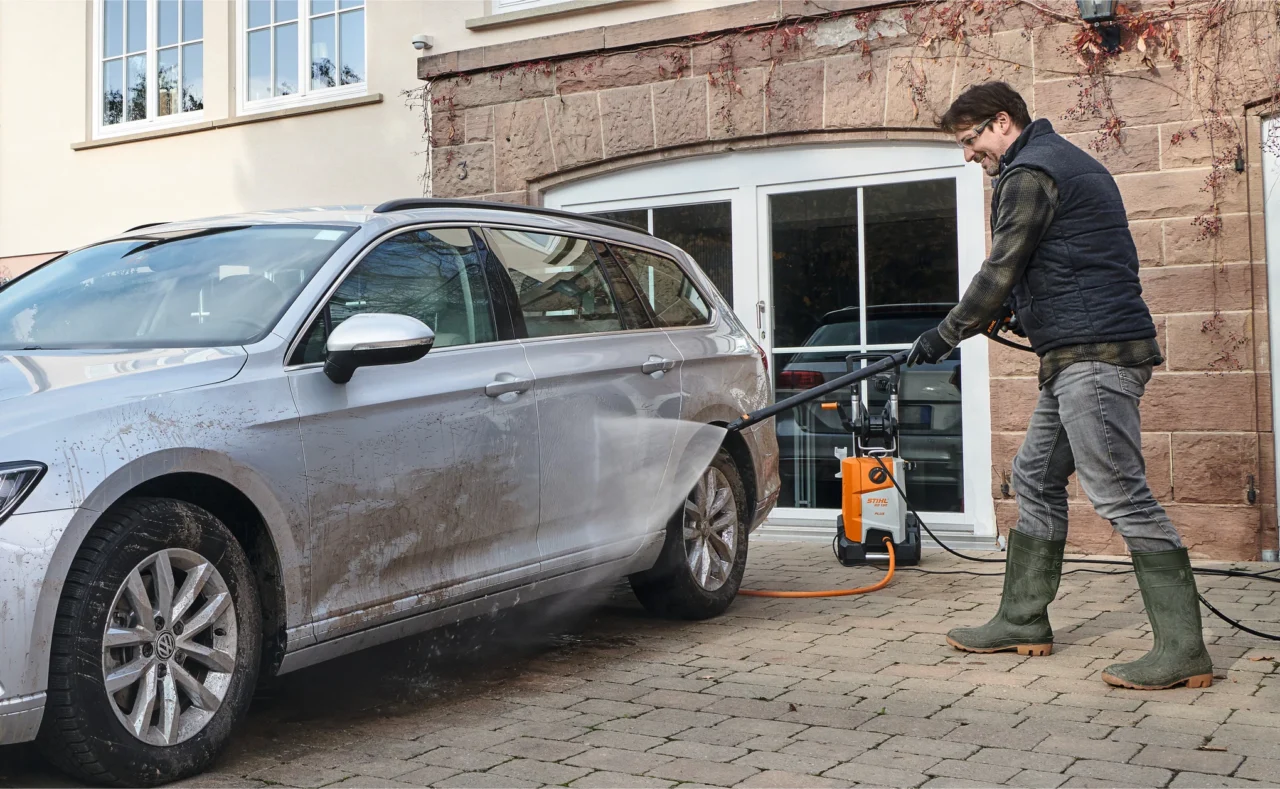 STIHL Nettoyeur haute-pression RE 130 PLUS - en situation