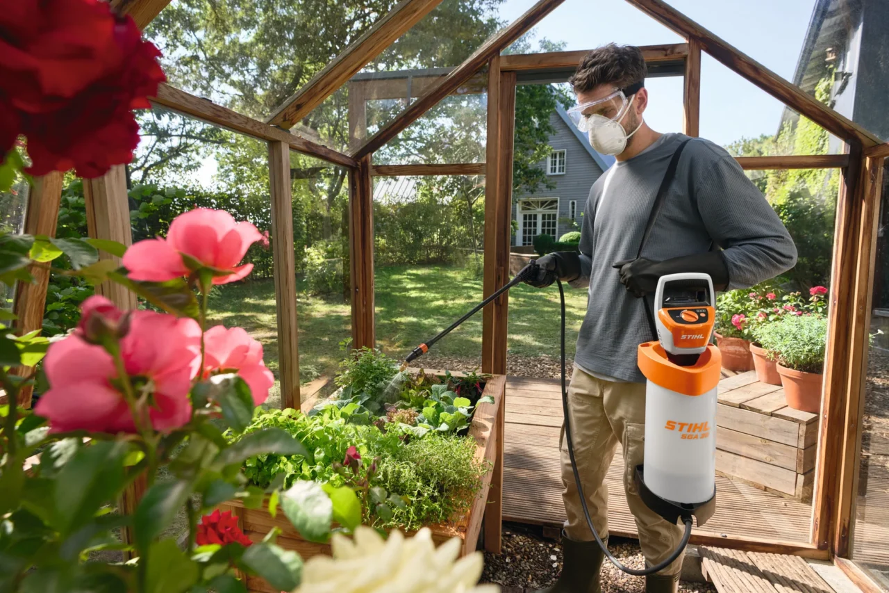 STIHL Pack SGA 30 SET Pulvérisateur à batterie - en situation