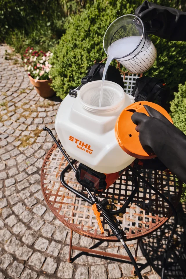 STIHL Pack SGA 60 SET Pulvérisateur à batterie - en situation