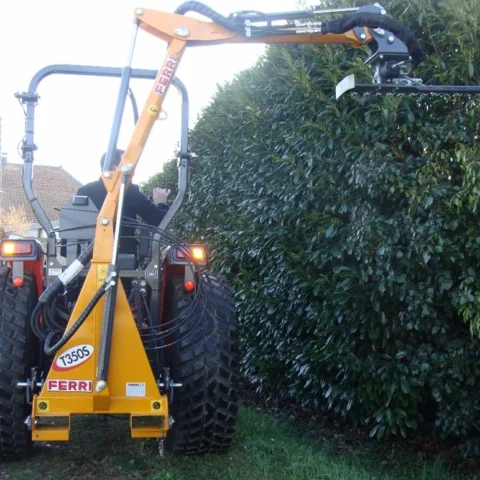 Tailleuse de Haies Compacte FERRI FRANCE Gamme T350S / T350SI